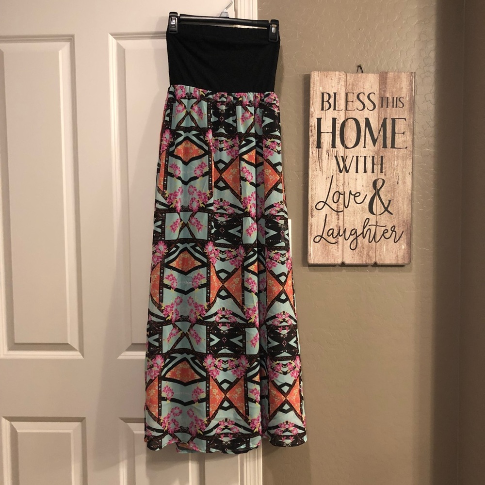 NWT Xhiliration Maxi Dress
